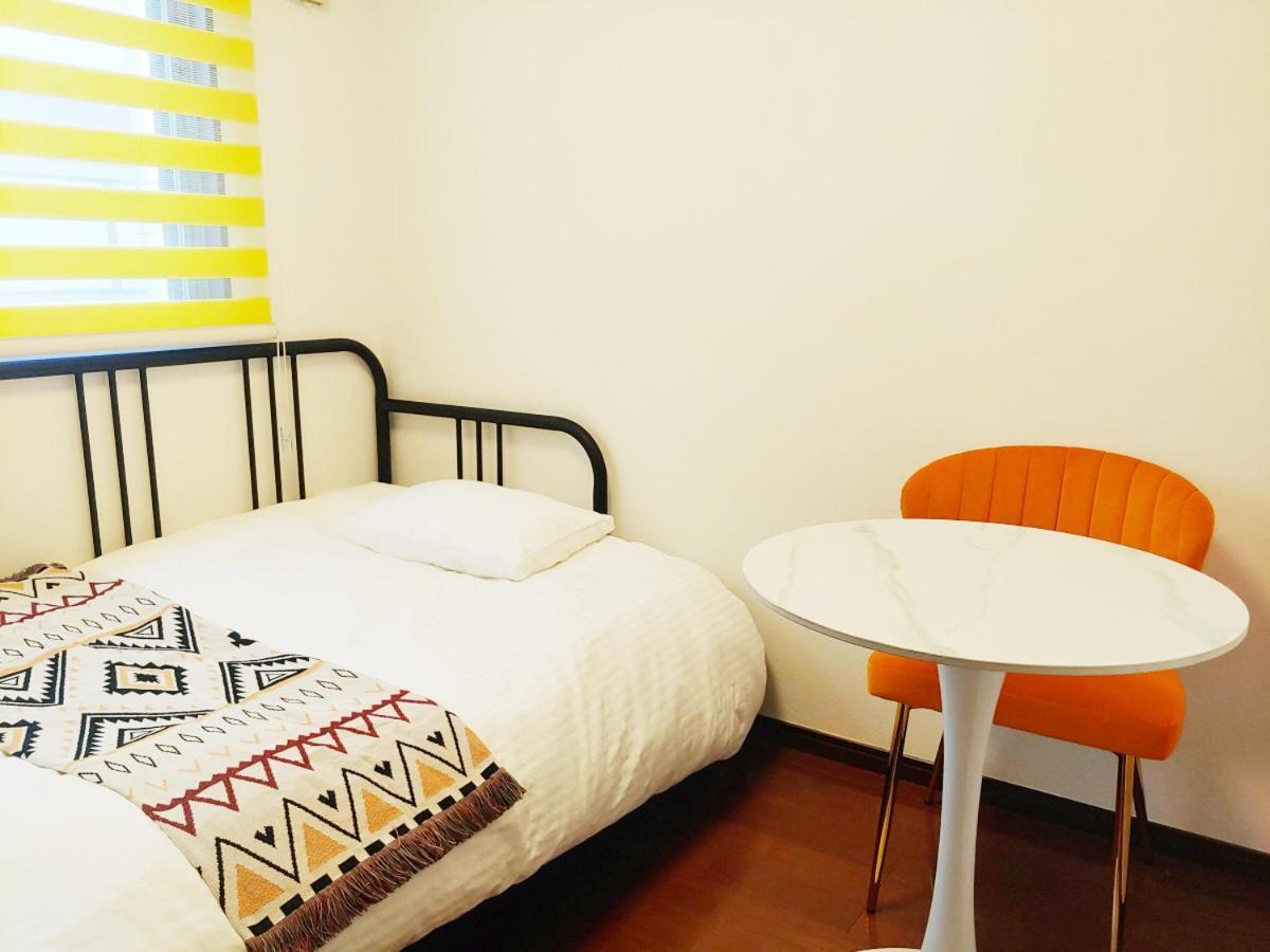 メゾンドオーク 新大久保 Apartment Tokyo Exterior photo